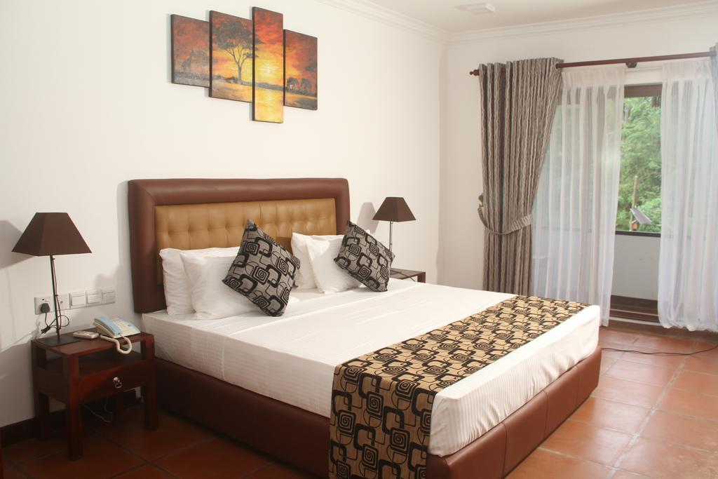 Oreeka - Katunayake Airport Transit Hotels Szoba fotó
