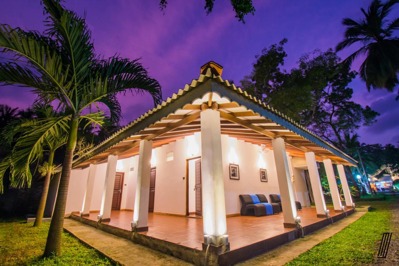 Oreeka - Katunayake Airport Transit Hotels Kültér fotó
